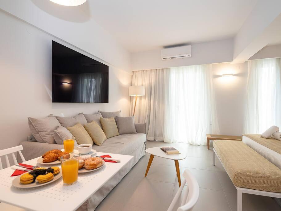 Electra Luxury Apartment At The Heraklion Center Bagian luar foto