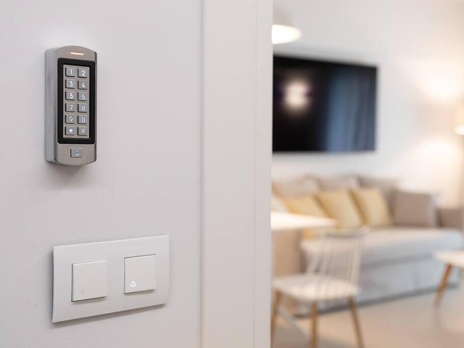 Electra Luxury Apartment At The Heraklion Center Bagian luar foto