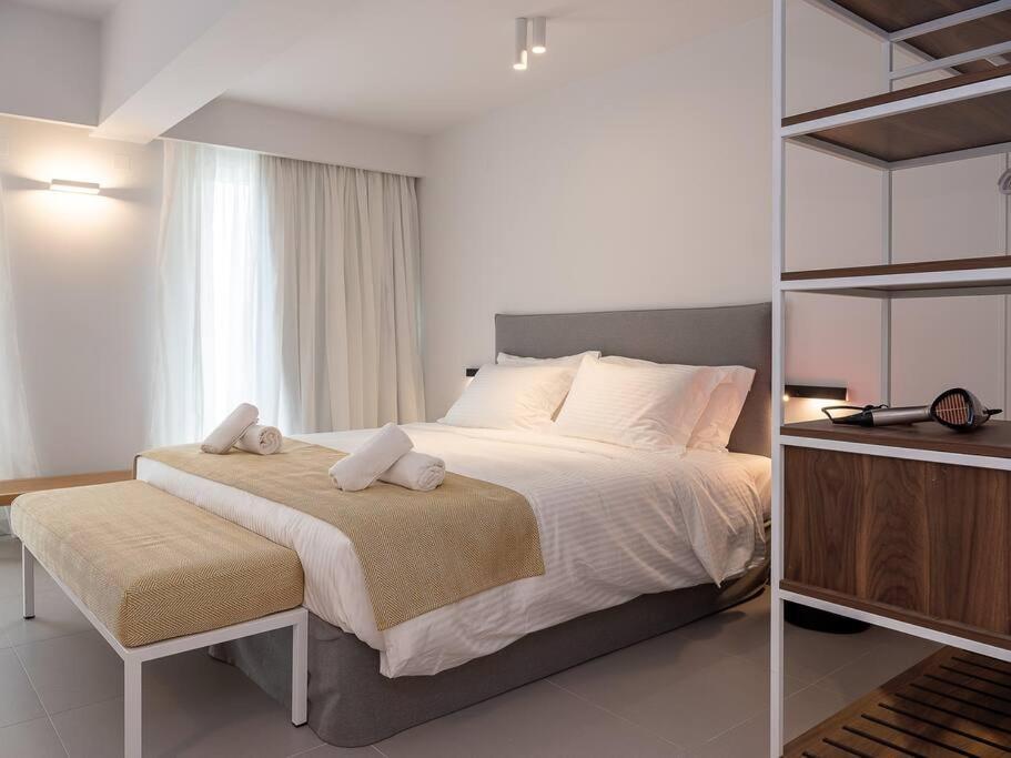 Electra Luxury Apartment At The Heraklion Center Bagian luar foto