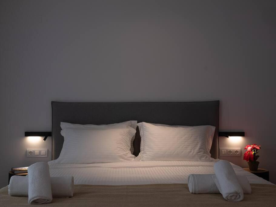 Electra Luxury Apartment At The Heraklion Center Bagian luar foto